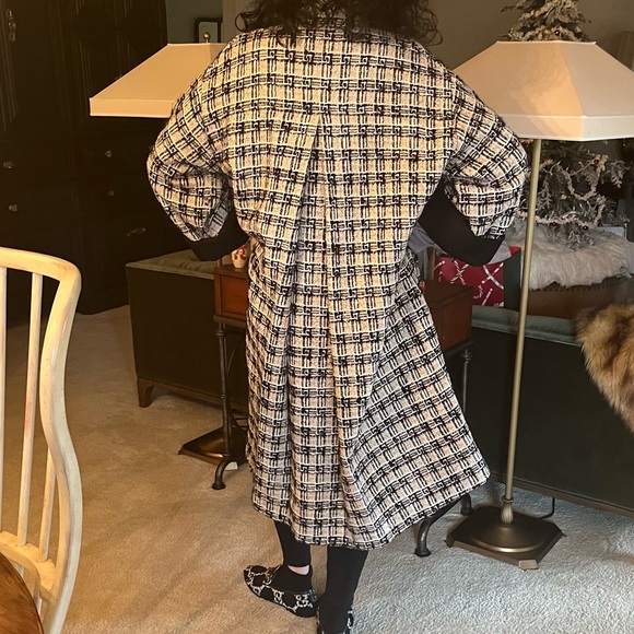 MAKE OFFER Authentic GUCCI Oversized TWEED TRENCH COAT MIDI JACKET G Check - Picture 2 of 16